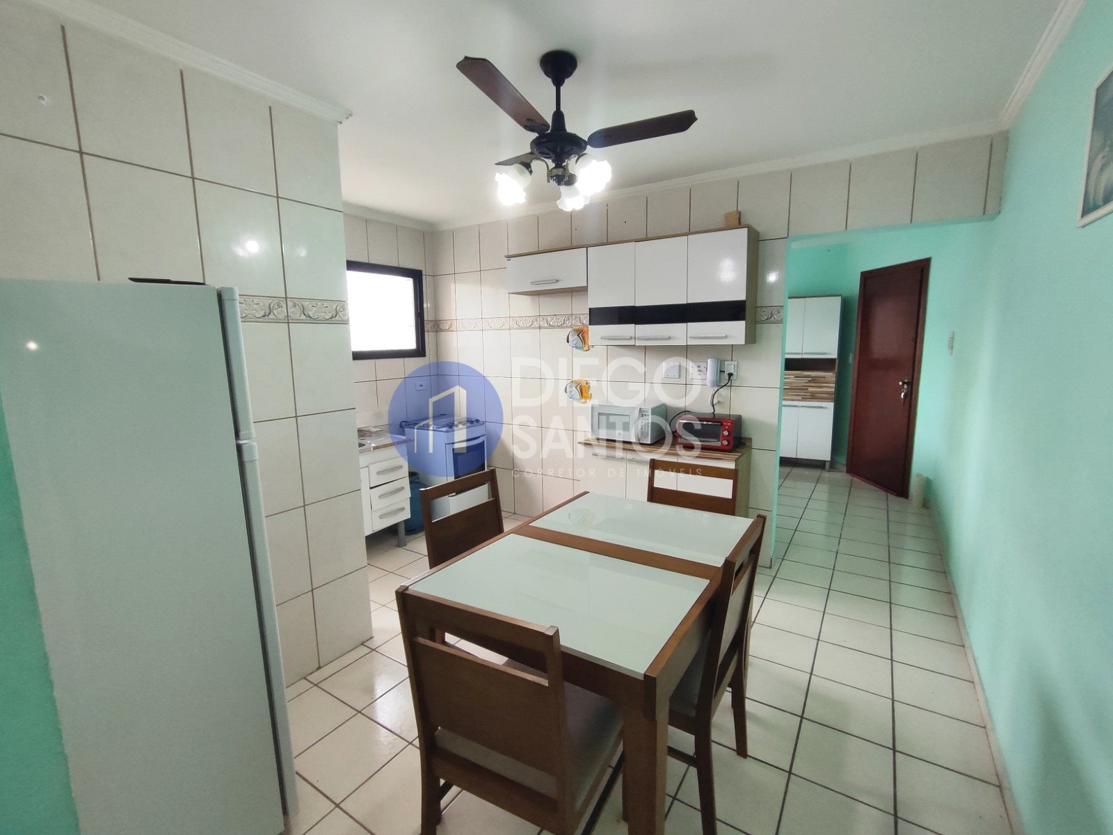 Apartamento 1 Dormitório Mobiliado a 2 Quadras da Praia na Ocian | 52m²