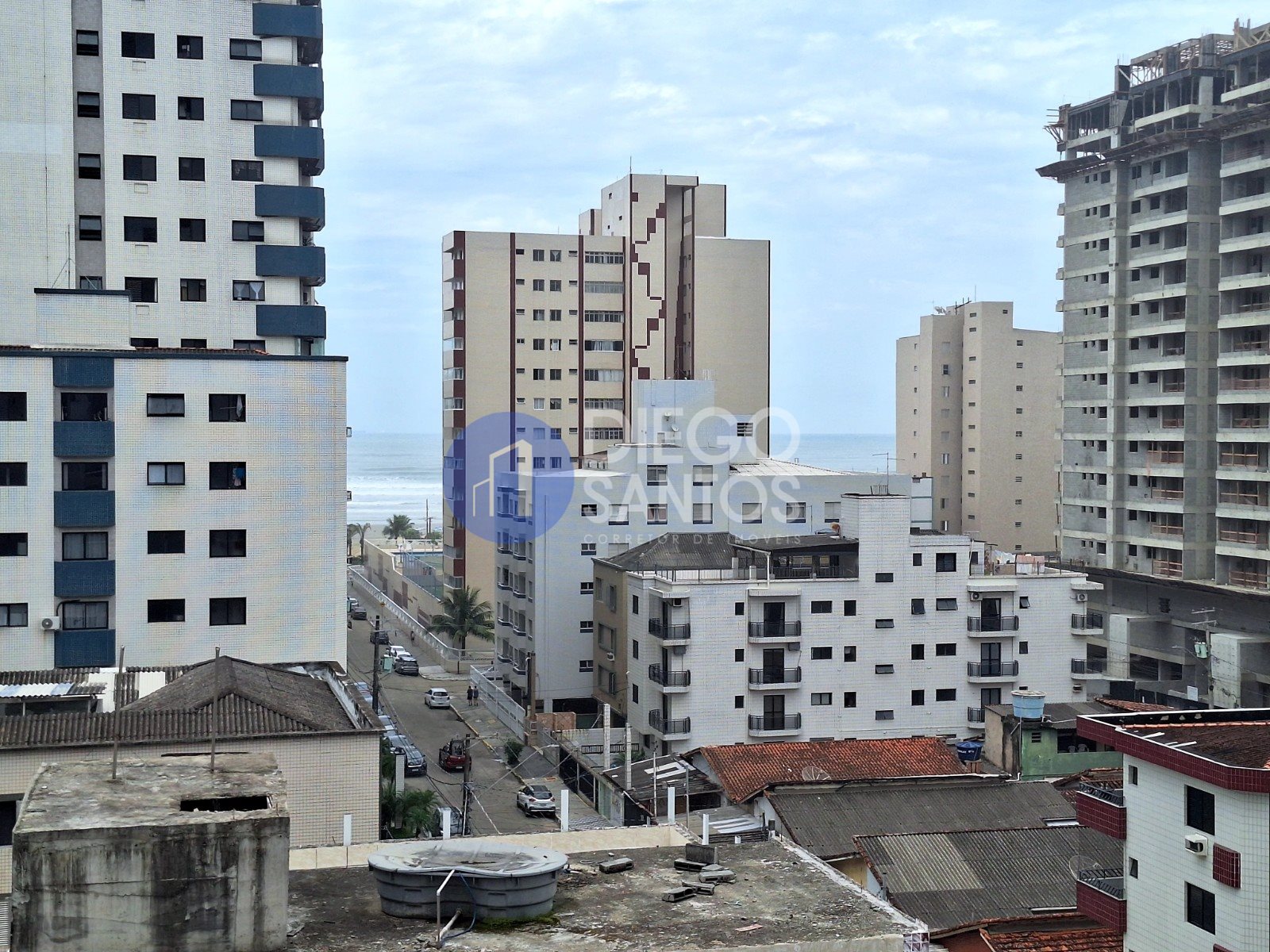 Apartamento Mobiliado 02 Dormitórios 01 Suíte 02 Vagas, 250 metros da praia