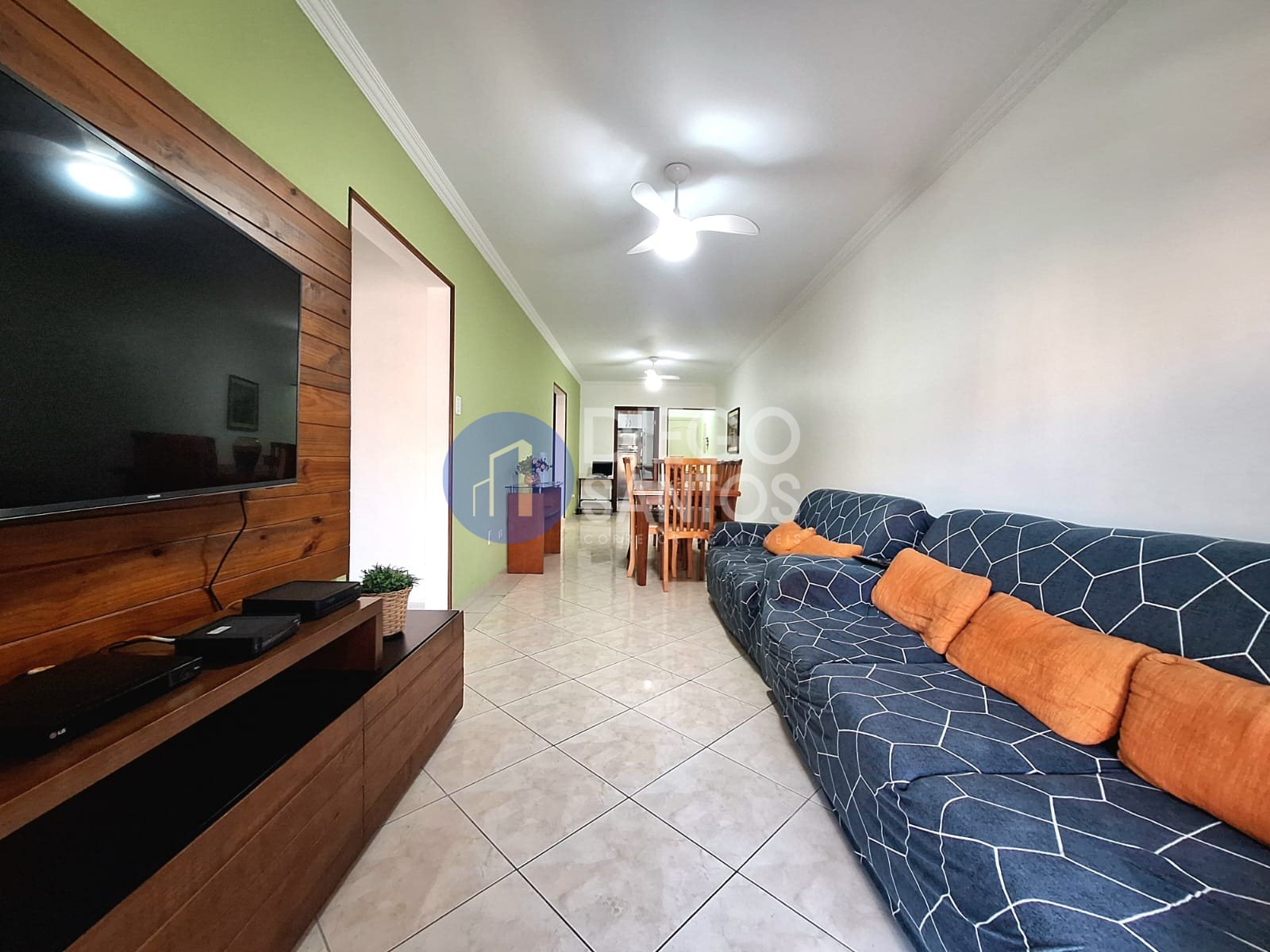 Apartamento Mobiliado com 3 Dormitórios a 150m da Praia – 2 Vagas